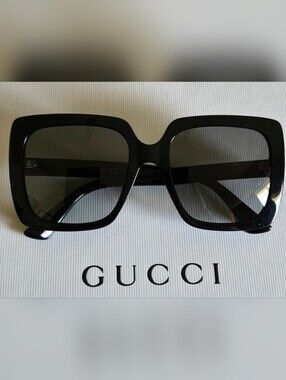 Gucci Crystal Logo Sunglasses GG0418S 001